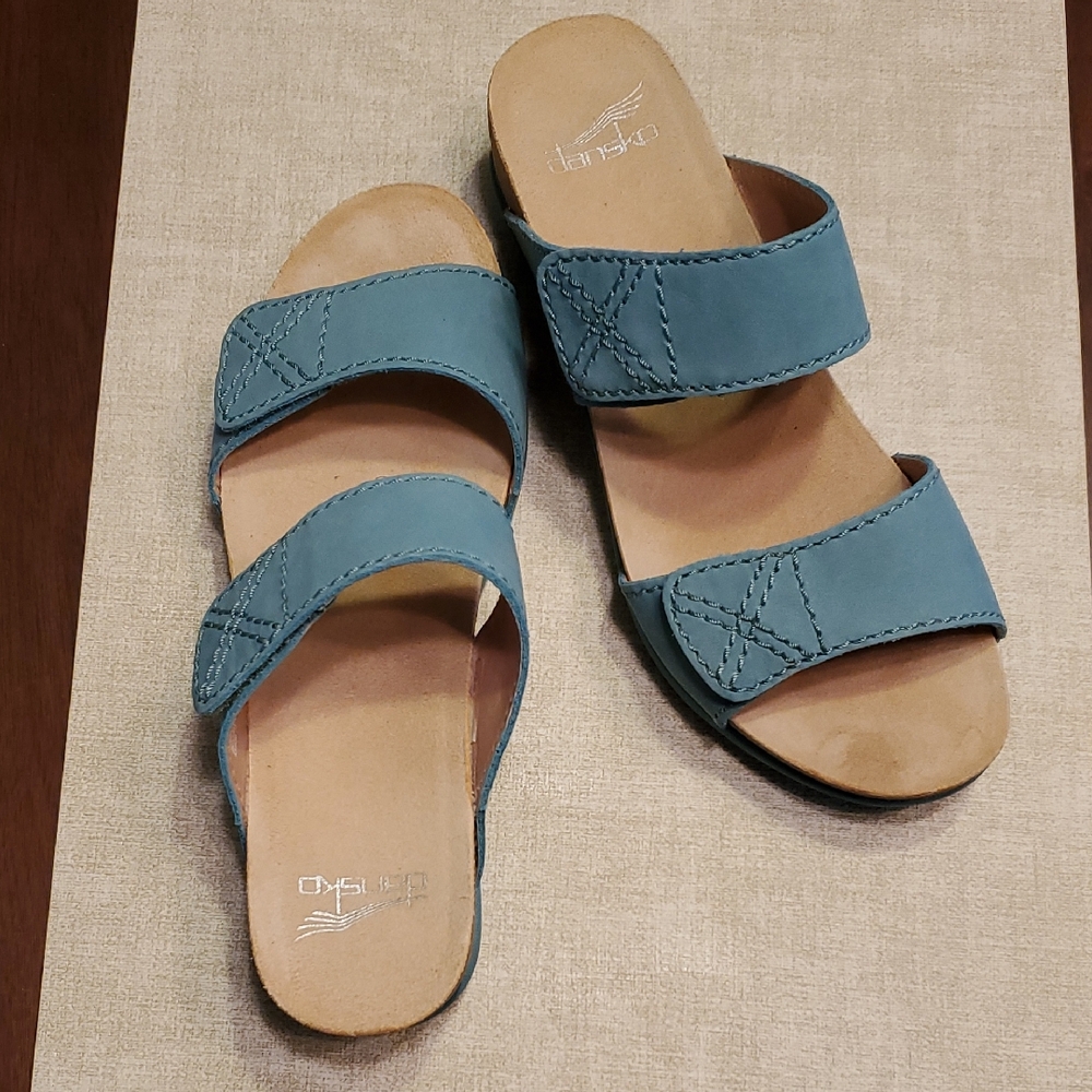 Dansko Teal Women's Sandals..Size 8